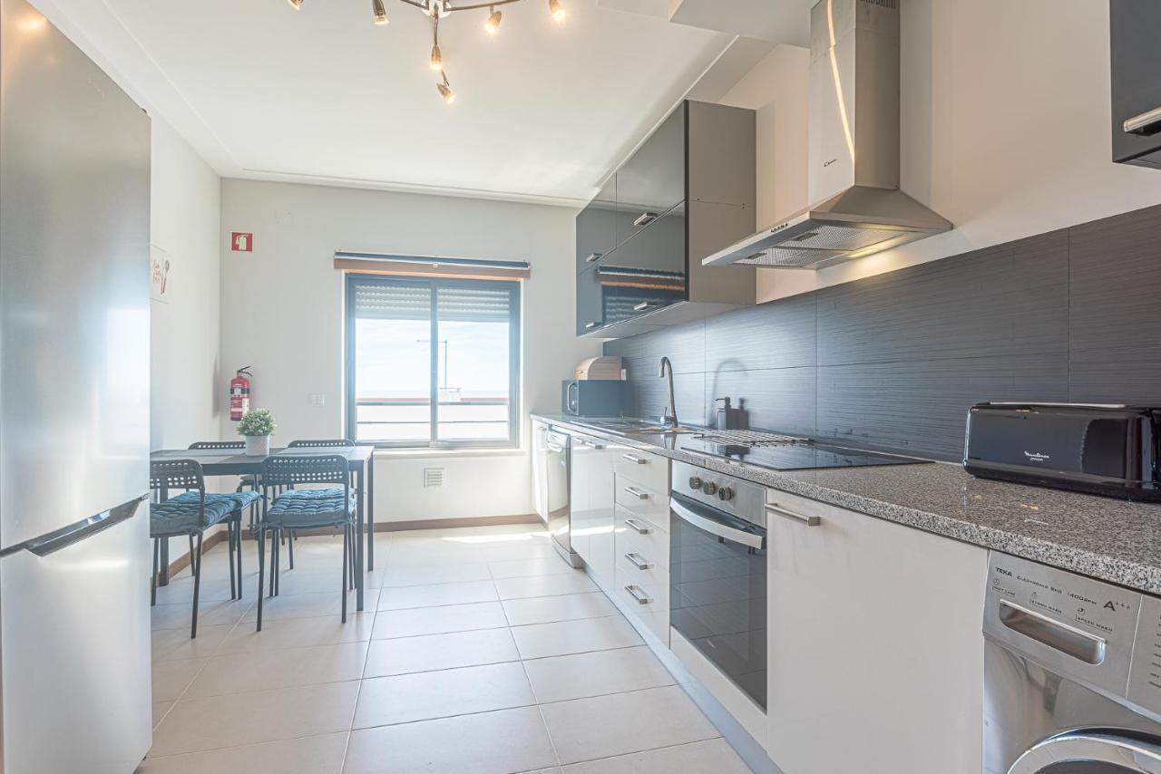 Apartamento T3 mar Azul Appartamento Nazaré Esterno foto