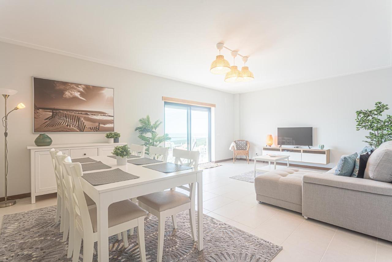 Apartamento T3 mar Azul Appartamento Nazaré Esterno foto